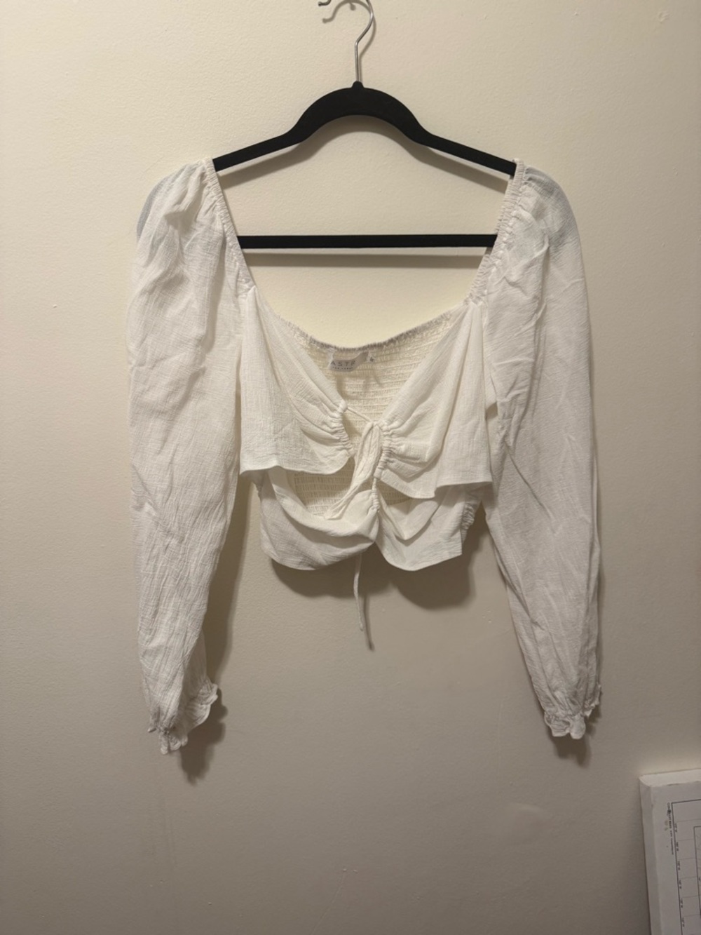 Astr White Long-Sleeve Ruched Front Crop Top